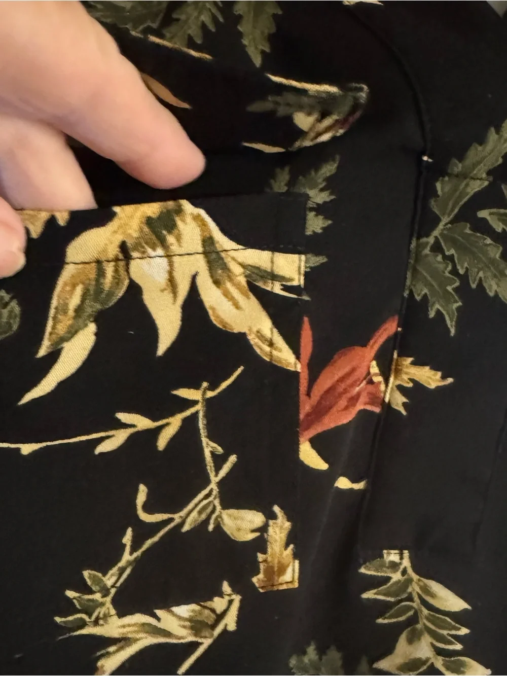 CJ Banks Black Floral Split- V-Neck Top PLUS: 1X #13 - Picture 3 of 9